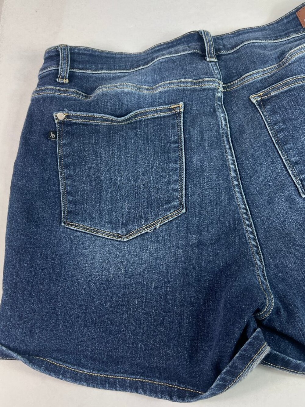 Judy Blue Jean Short Women Plus 35* High Rise Blue Stretch Denim Jorts Tag 2XL - Picture 7 of 15